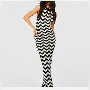 NWT Boohoo ZIG ZAG CROCHET MAXI Body con DRESS Black and white